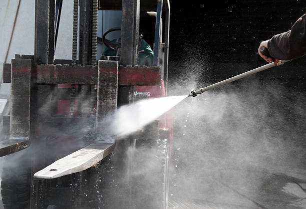 Best Parking Lot and Garage Cleaning  in Mill Neck, NY